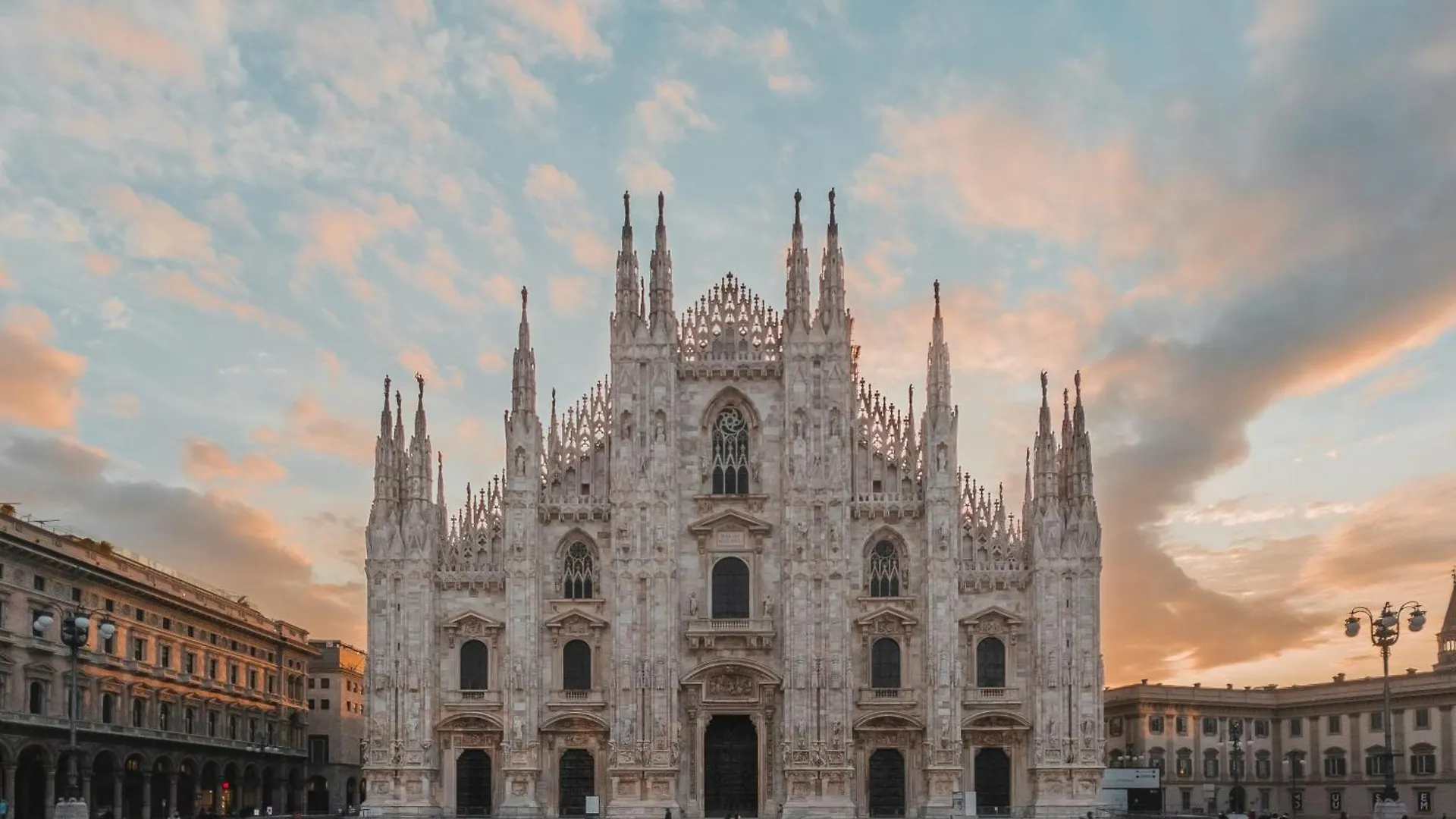 Design Stay Navigli - Fast To Duomo & Airport Mediolan