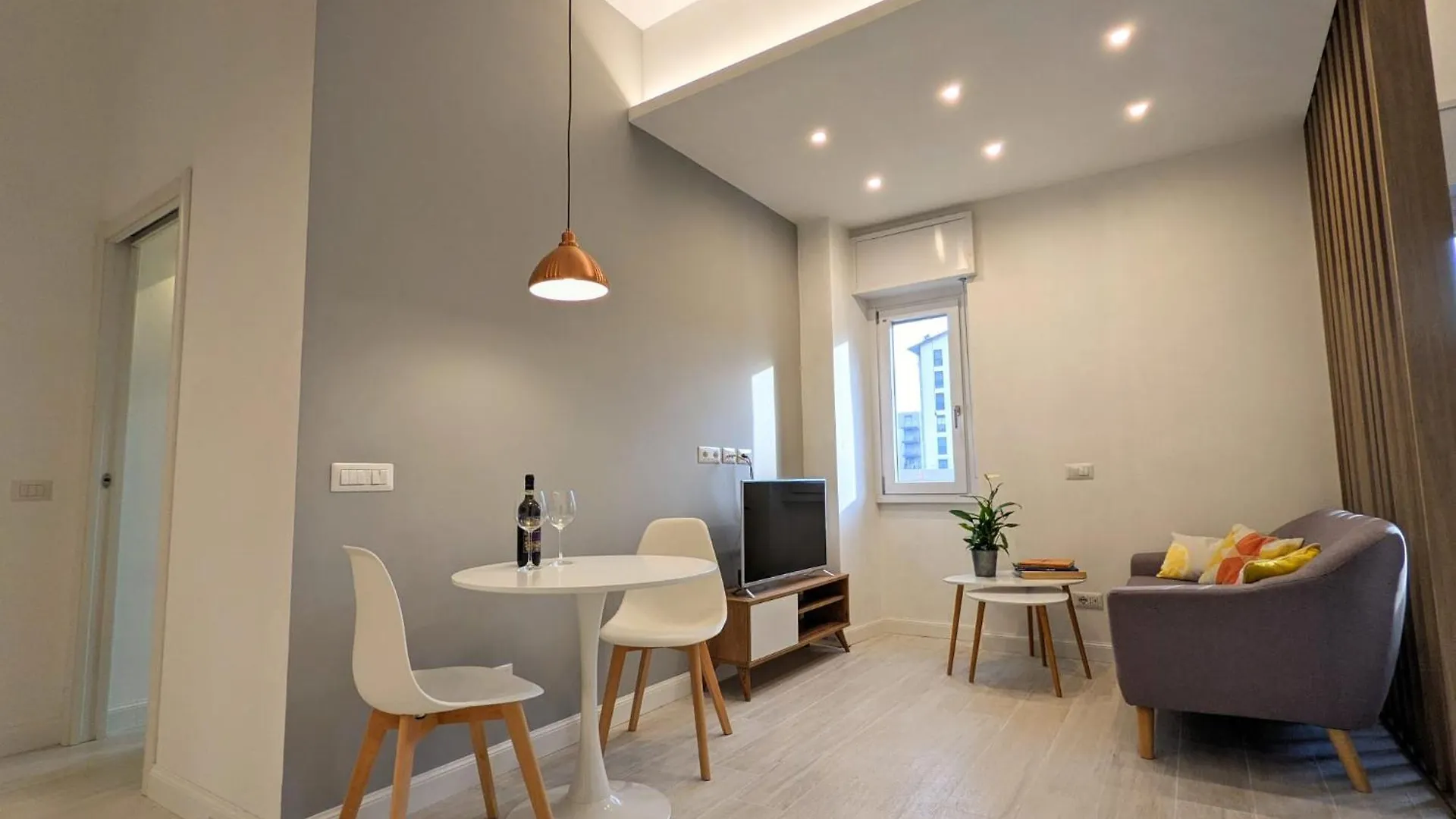 Design Stay Navigli - Fast To Duomo & Airport ميلان 0*,  إيطاليا
